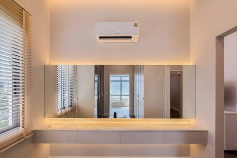Casa de 4 dormitorios en Bangkok, Tailandia № 180511 - foto 21