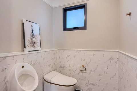 Casa de 4 dormitorios en Bangkok, Tailandia № 180511 - foto 28