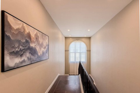 Casa de 4 dormitorios en Bangkok, Tailandia № 180511 - foto 14
