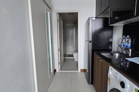 Estudio en el condominio en Watthana, Bangkok, Tailandia № 168844 - foto 5
