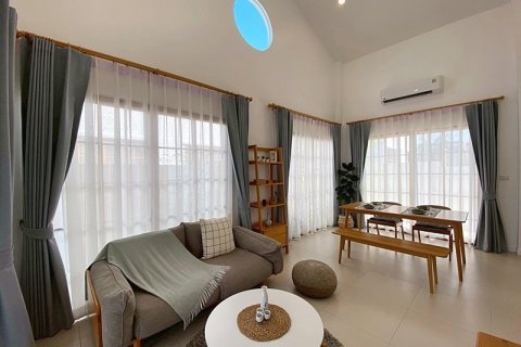 Chalet de 3 dormitorios en Hua Hin, Tailandia № 168276 - foto 12