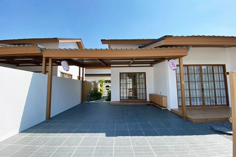 Chalet de 3 dormitorios en Hua Hin, Tailandia № 168276 - foto 2