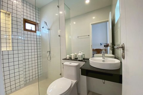 Chalet de 3 dormitorios en Hua Hin, Tailandia № 168276 - foto 26