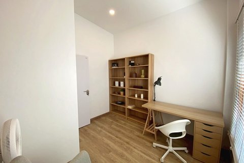 Chalet de 3 dormitorios en Hua Hin, Tailandia № 168276 - foto 29