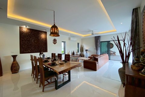 Chalet de 4 dormitorios en Hua Hin, Tailandia № 168308 - foto 12