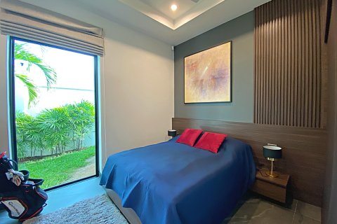 Chalet de 3 dormitorios en Hua Hin, Tailandia № 168310 - foto 26