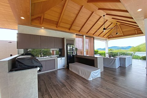 Chalet de 3 dormitorios en Hua Hin, Tailandia № 168310 - foto 10
