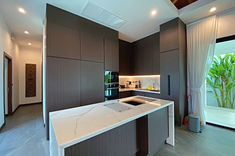 Chalet de 3 dormitorios en Hua Hin, Tailandia № 168310 - foto 16