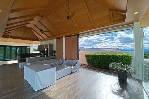 Chalet de 3 dormitorios en Hua Hin, Tailandia № 168310 - foto 6