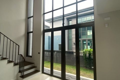 Haus in Bang Kapi, Bangkok, Thailand 4 Schlafzimmer № 63333 - Foto 6