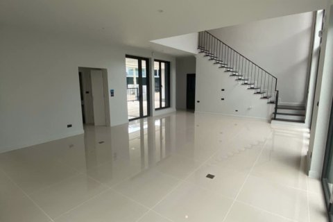 Haus in Bang Kapi, Bangkok, Thailand 4 Schlafzimmer № 63333 - Foto 5