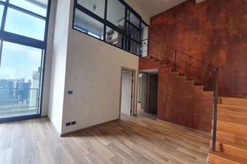 Sobre plano The Lofts Asoke en Bangkok, Tailandia № 36563 - foto 2