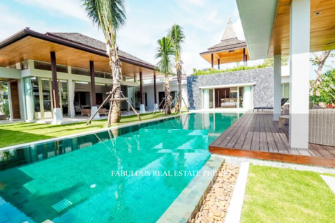 Chalet de 4 dormitorios en Bang Tao, Tailandia № 179591 - foto 3