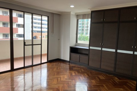 Condominio de 2 dormitorios en Bangkok, Tailandia № 143267 - foto 9