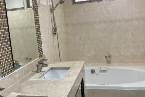 Condominio de 2 dormitorios en Bangkok, Tailandia № 143267 - foto 8