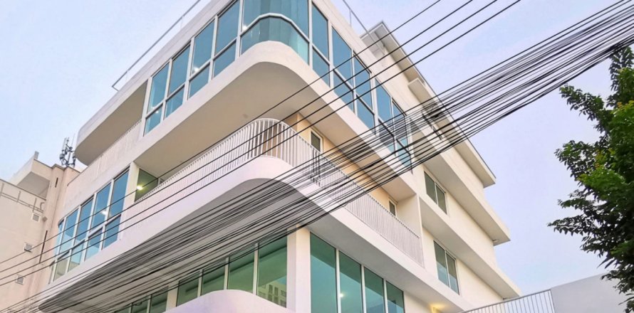 Casa de 5 dormitorios en Bangkok, Tailandia № 143332