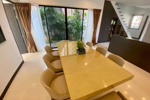 Chalet de 3 dormitorios en Phuket, Tailandia № 116907 - foto 8