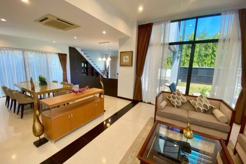 Chalet de 3 dormitorios en Phuket, Tailandia № 116907 - foto 7