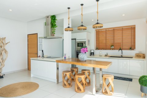 Casa de 5 dormitorios en Ko Samui, Tailandia № 67458 - foto 20