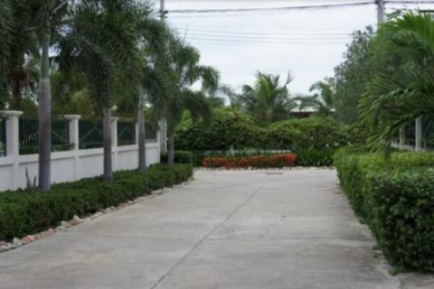 Chalet de 3 dormitorios en Hua Hin, Tailandia № 202838 - foto 4