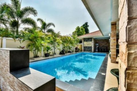 Chalet de 4 dormitorios en Hua Hin, Tailandia № 202835 - foto 4