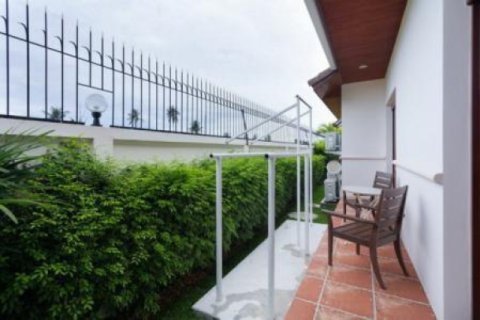 Chalet de 3 dormitorios en Hua Hin, Tailandia № 202839 - foto 3
