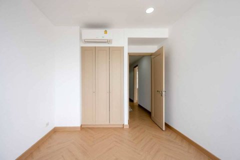 Condominio de 2 dormitorios en Bangkok, Tailandia № 180597 - foto 24