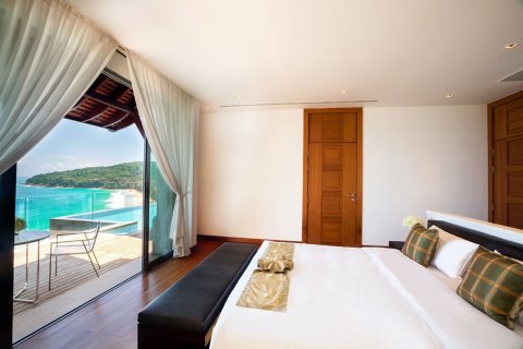Casa de 5 dormitorios en Phuket, Tailandia № 180598 - foto 20