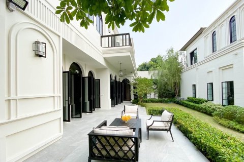 Chalet de 6 dormitorios en Suan Luang, Bangkok, Tailandia № 134019 - foto 3