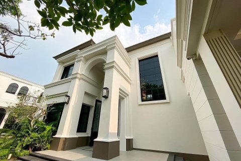 Chalet de 6 dormitorios en Suan Luang, Bangkok, Tailandia № 134019 - foto 18