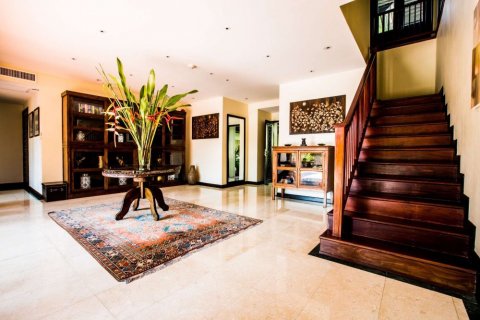 Chalet de 6 dormitorios en Layan Beach, Tailandia № 134022 - foto 13
