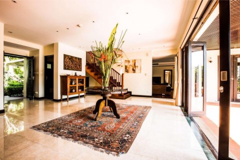 Chalet de 6 dormitorios en Layan Beach, Tailandia № 134022 - foto 12