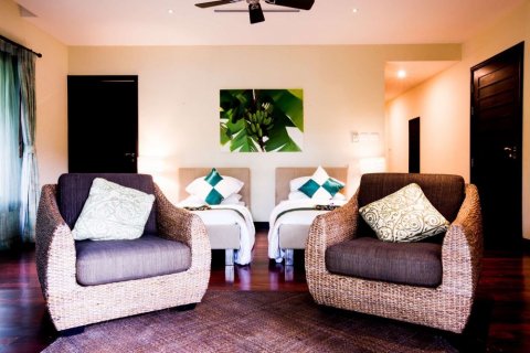 Chalet de 6 dormitorios en Layan Beach, Tailandia № 134022 - foto 14