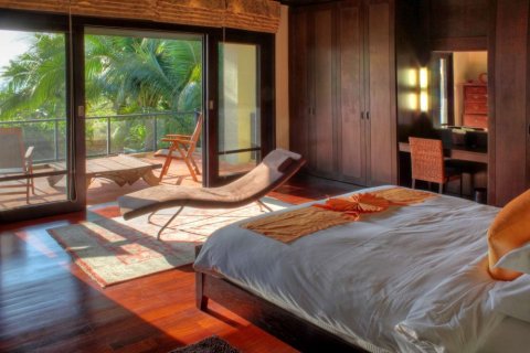 Chalet de 6 dormitorios en Layan Beach, Tailandia № 134022 - foto 26