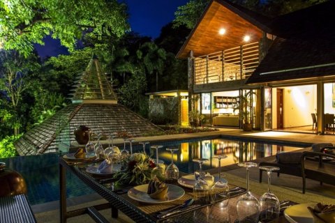 Chalet de 4 dormitorios en Kamala, Tailandia № 134023 - foto 2