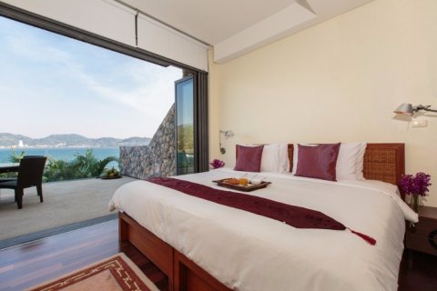Chalet de 4 dormitorios en Kamala, Tailandia № 134023 - foto 24