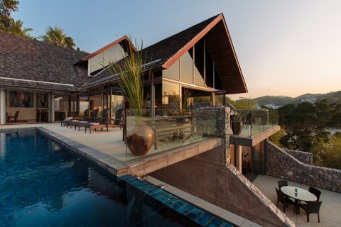 Chalet de 4 dormitorios en Kamala, Tailandia № 134023 - foto 26