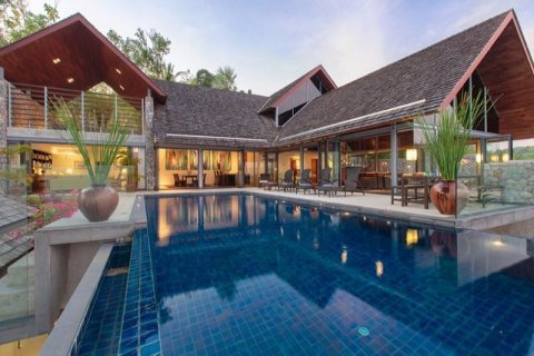 Chalet de 4 dormitorios en Kamala, Tailandia № 134023 - foto 3