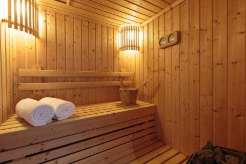 Chalet de 4 dormitorios en Kamala, Tailandia № 134023 - foto 19