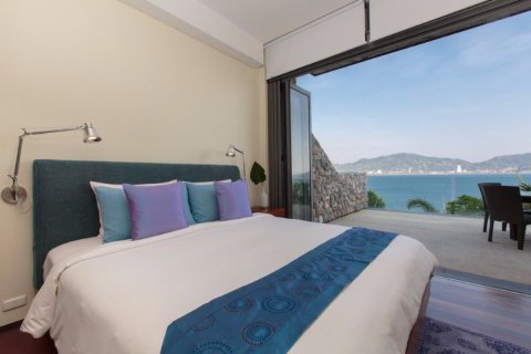 Chalet de 4 dormitorios en Kamala, Tailandia № 134023 - foto 28