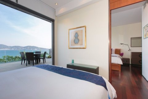 Chalet de 4 dormitorios en Kamala, Tailandia № 134023 - foto 29
