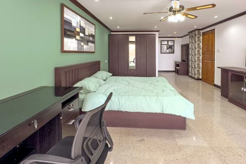 Condo à Bang Lamung, Thaïlande, 2 chambres № 155748 - photo 17