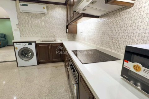 Condo à Bang Lamung, Thaïlande, 2 chambres № 155748 - photo 6
