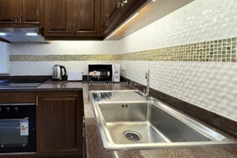 Condominio de 2 dormitorios en Bang Lamung, Tailandia № 155747 - foto 10