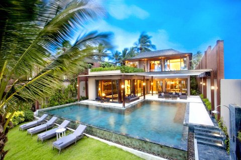 Casa de 5 dormitorios en Phang Nga, Tailandia № 180604