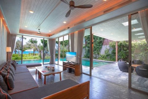 Casa de 5 dormitorios en Phang Nga, Tailandia № 180604 - foto 12