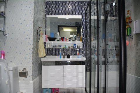 Condominio de 3 dormitorios en Bangkok, Tailandia № 66764 - foto 17