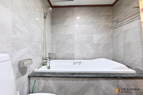 Condominio de 2 dormitorios en Bangkok, Tailandia № 184667 - foto 9