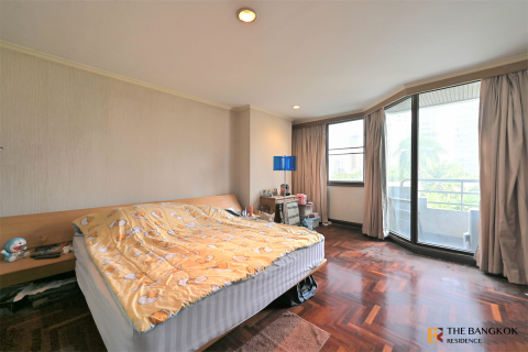 Condo in Bangkok, Thailand, 2 bedrooms  № 184667
