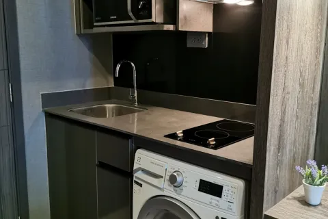 Studio in the Condo in Watthana, Bangkok, Thailand № 167497 - Foto 2